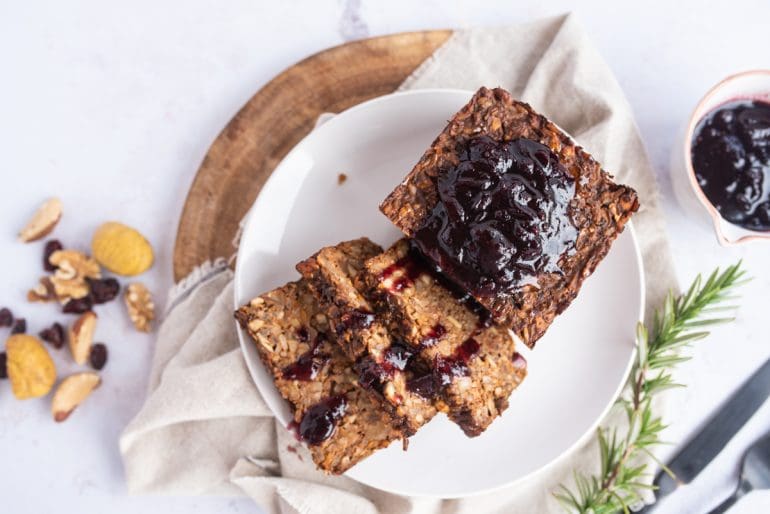 Nuts for Life - Nut loaf with red wine jus